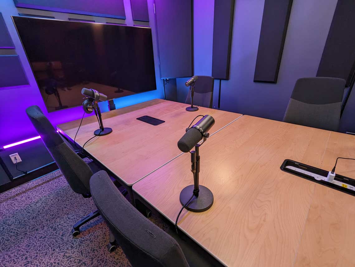 Hitt Maker recording area - UCF Libraries